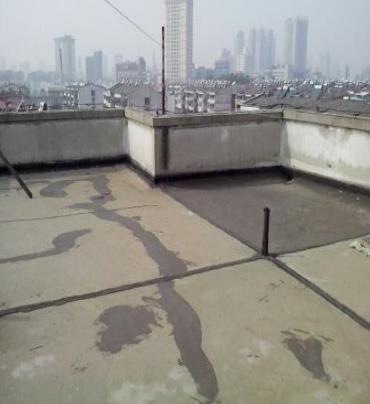 西藏漏水维修 楼顶漏水是什么原因，楼顶漏水维修方法是什么?